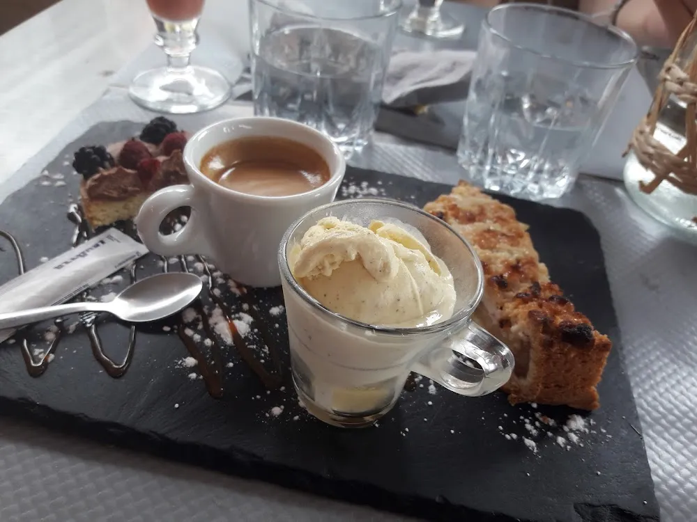 Café Gourmand